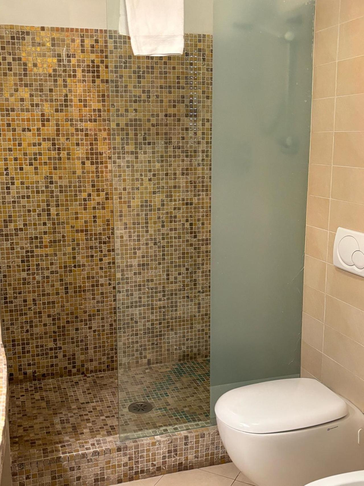 Central Station Suite Bolonia Zewnętrze zdjęcie